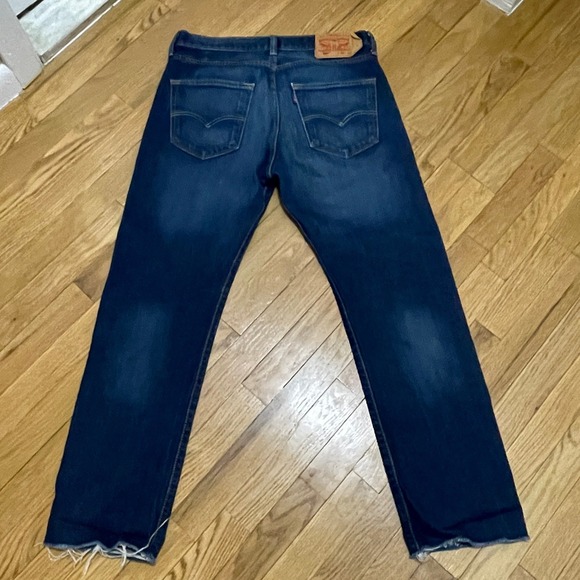 Levi Strauss Co 501 Button Fly Dark Wash Denim Jeans Women's W32 L32 Raw Hem - Picture 5 of 6